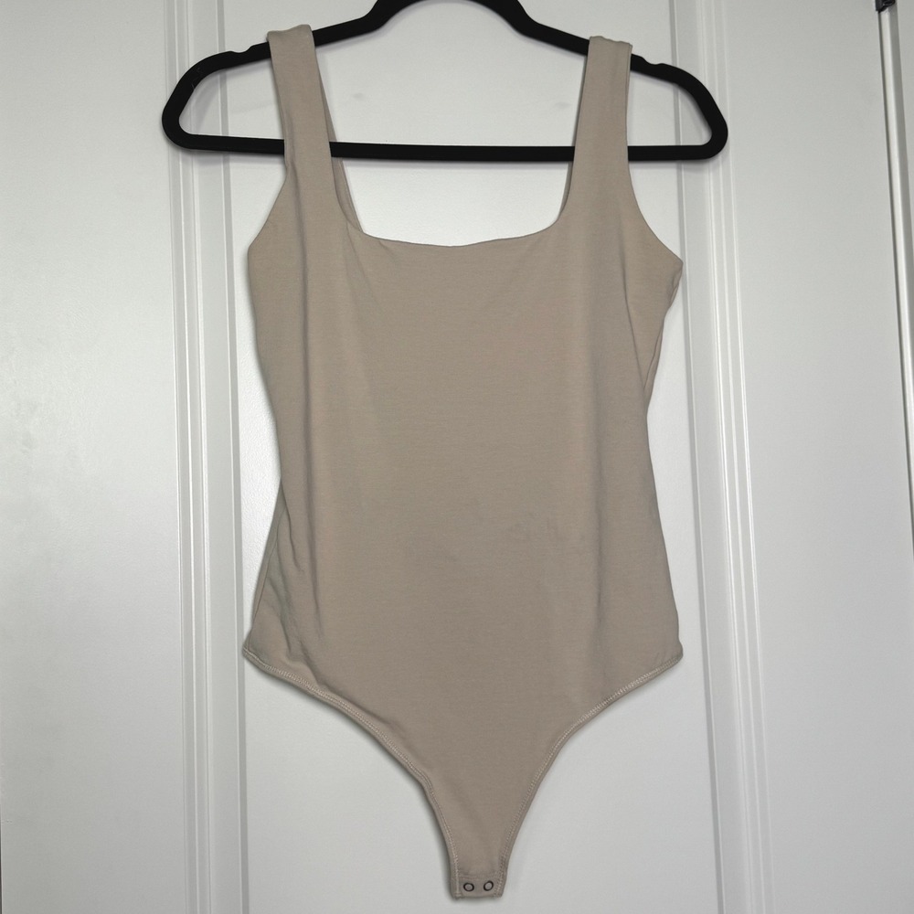 Abercrombie & Fitch Women Beige Square Neck Sleeveless Snap Bodysuit Medium